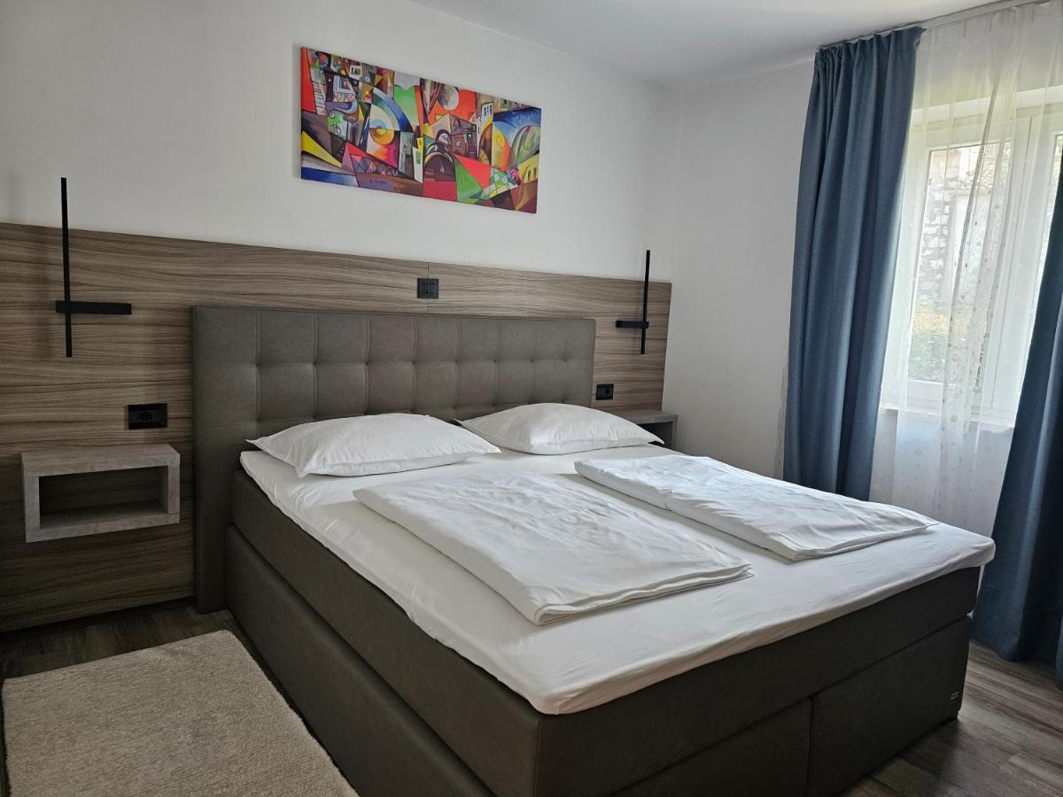Premium Apartments Tade Funtana Exterior foto