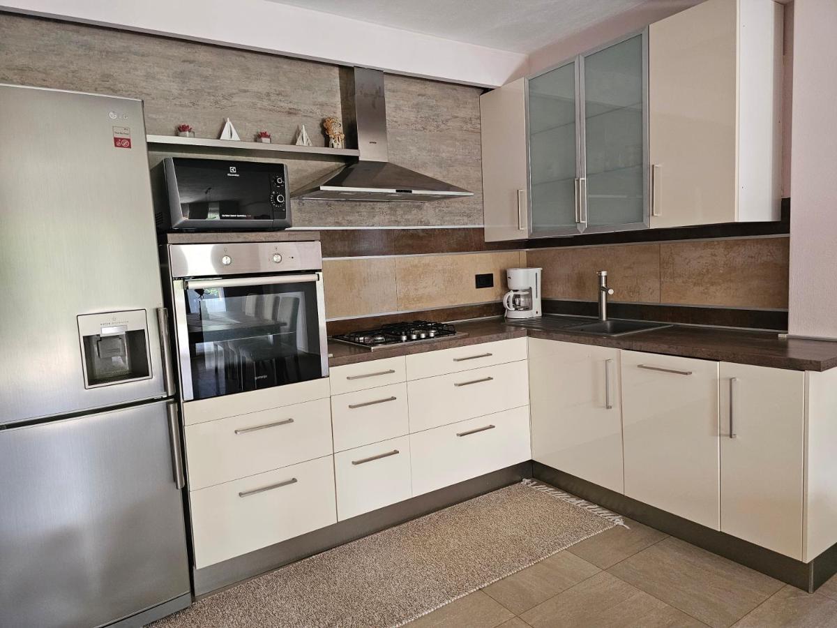 Premium Apartments Tade Funtana Exterior foto